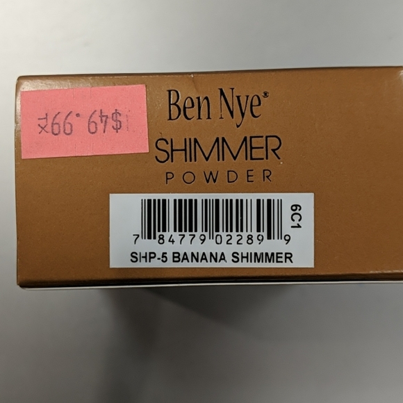 Ben Nye Banana Powder Bundle - Picture 3 of 4